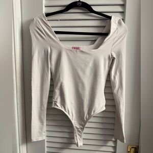 Francesca’s MiAmi long sleeve, square neck thong bodysuit size S White Bodycon